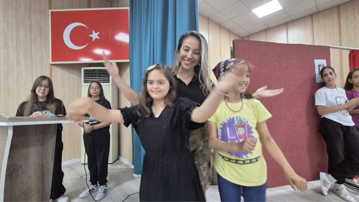 Okulumuzda 19 Mayıs Atatürk’ü Anma Gençlik ve Spor Bayramı Coşkuyla Kutlandı
